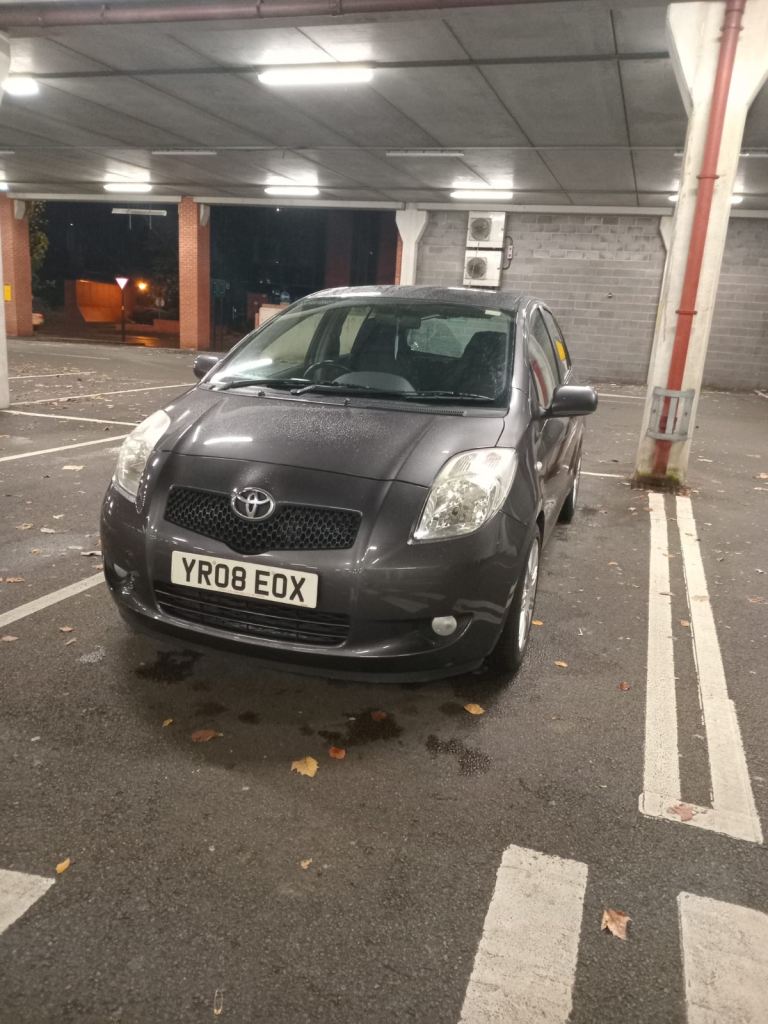 Toyota Yaris SR — Petrol, Manual