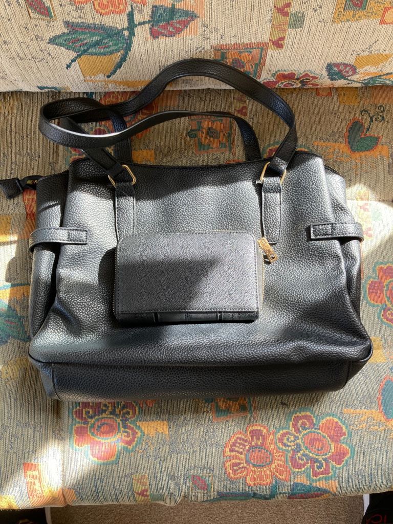 Ladies Handbags & Purses