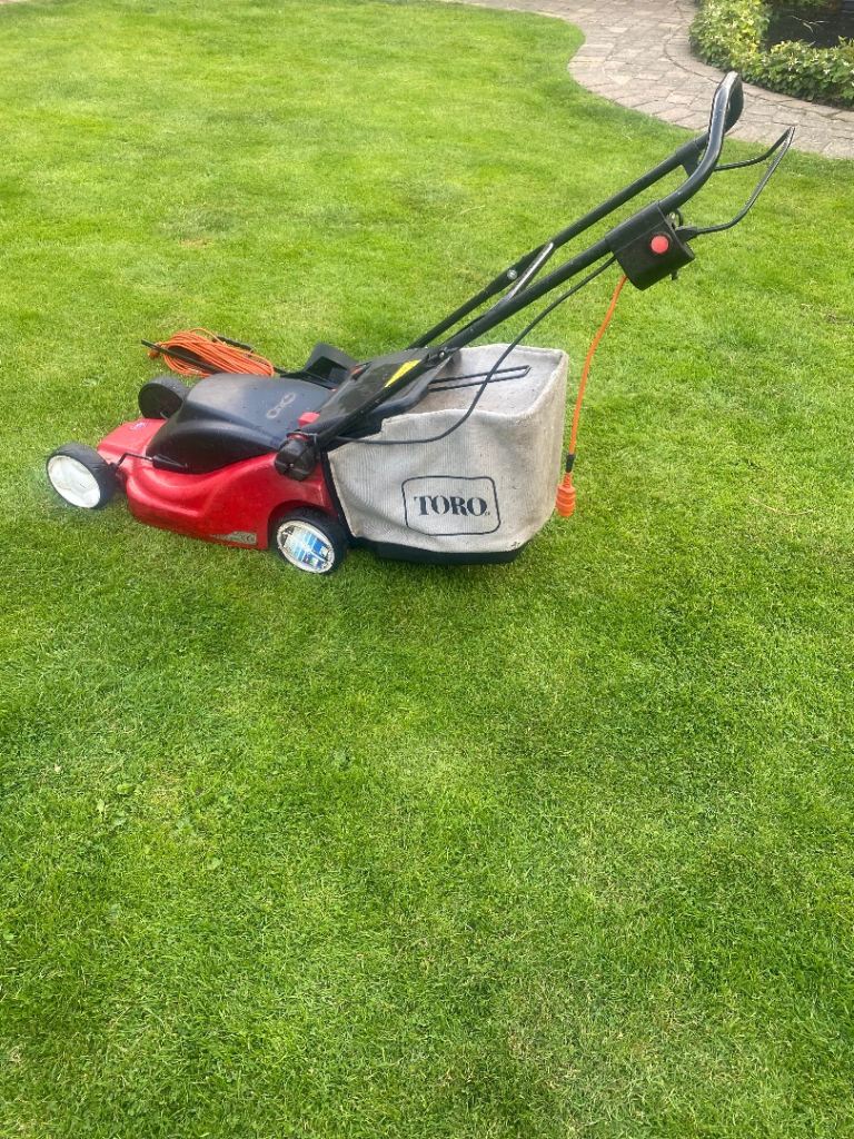 Toro Electric Lawn Mower