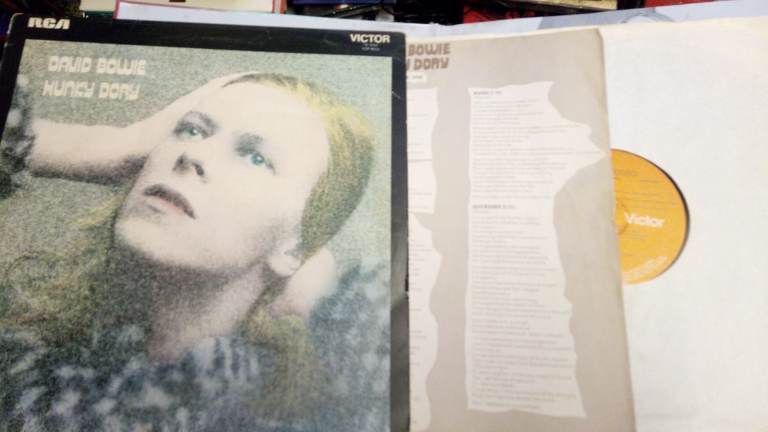 DAVID BOWIE HUNKY DORY FIRST PRESS NON LAMINATED INNER AND INSERT VINYL