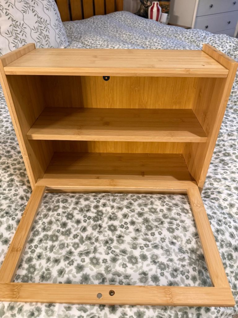 Bread bin , for rolls snacks etc
