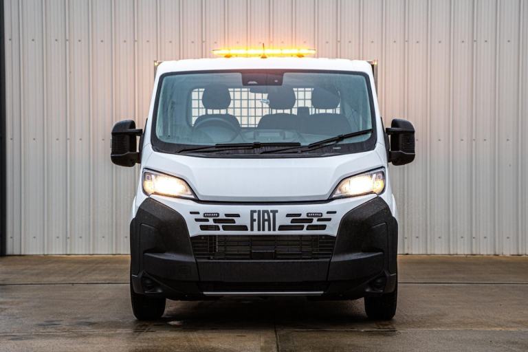 2025 BRAND NEW FIAT DUCATO 2.2 DIESEL PLANT BEAVERTAIL DROPSIDE HIGHWAY MAINTENA