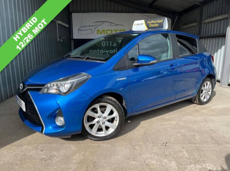 2015 Toyota Yaris 1.5 VVT-h Sport Hatchback 5dr Petrol Hybrid E-CVT Euro 6 (101 ps) Hatchback PET...