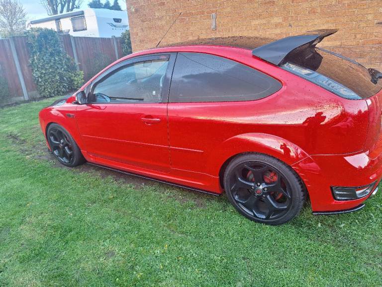 I am selling my beloved ford focus mk2 st 