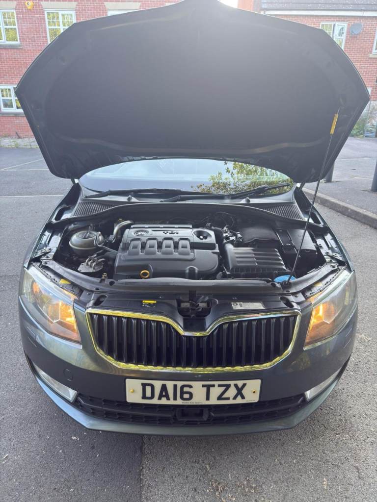 Skoda, OCTAVIA, Estate, 2016, Manual, 1598 (cc), 5 doors