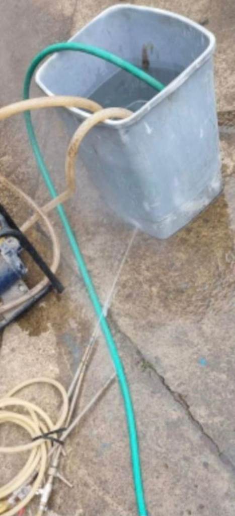 A professional damp proof fluid injection machine   