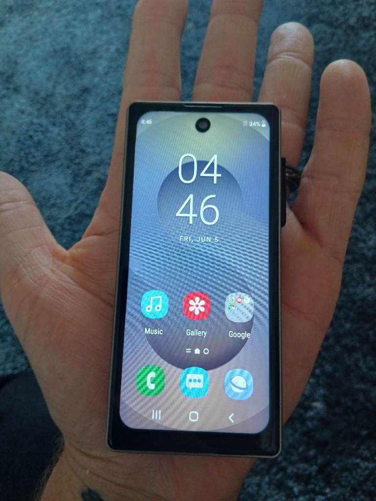 Lats yrs smartphone s pocket 4g cellphone 
