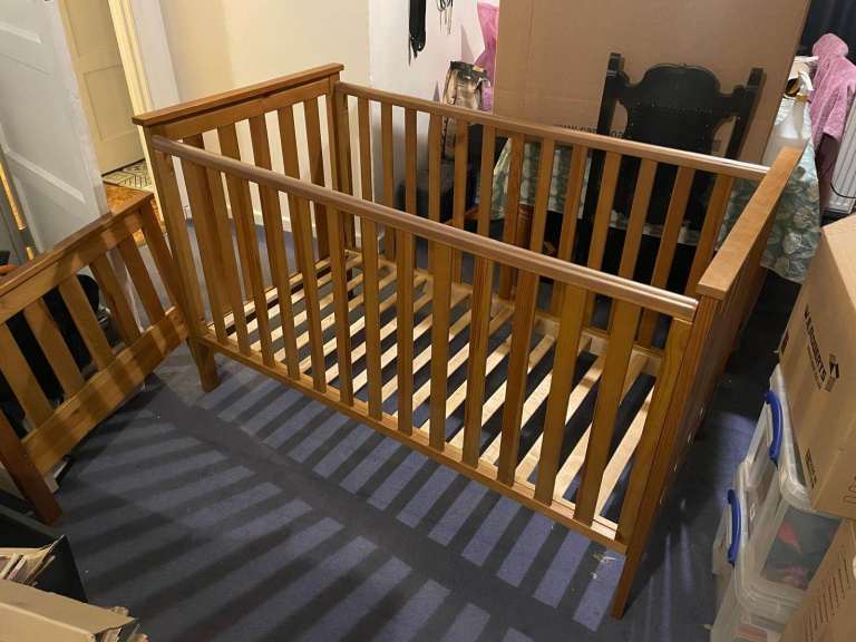 image for Modifiable pine cot/bed for child