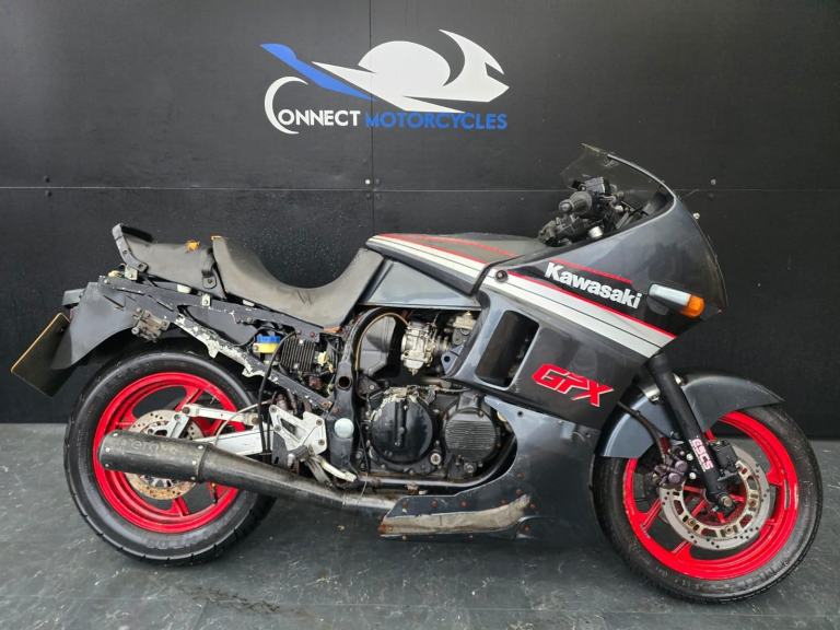 KAWASAKI GPX 400 1987 PROJECT BIKE HPI CLEAR