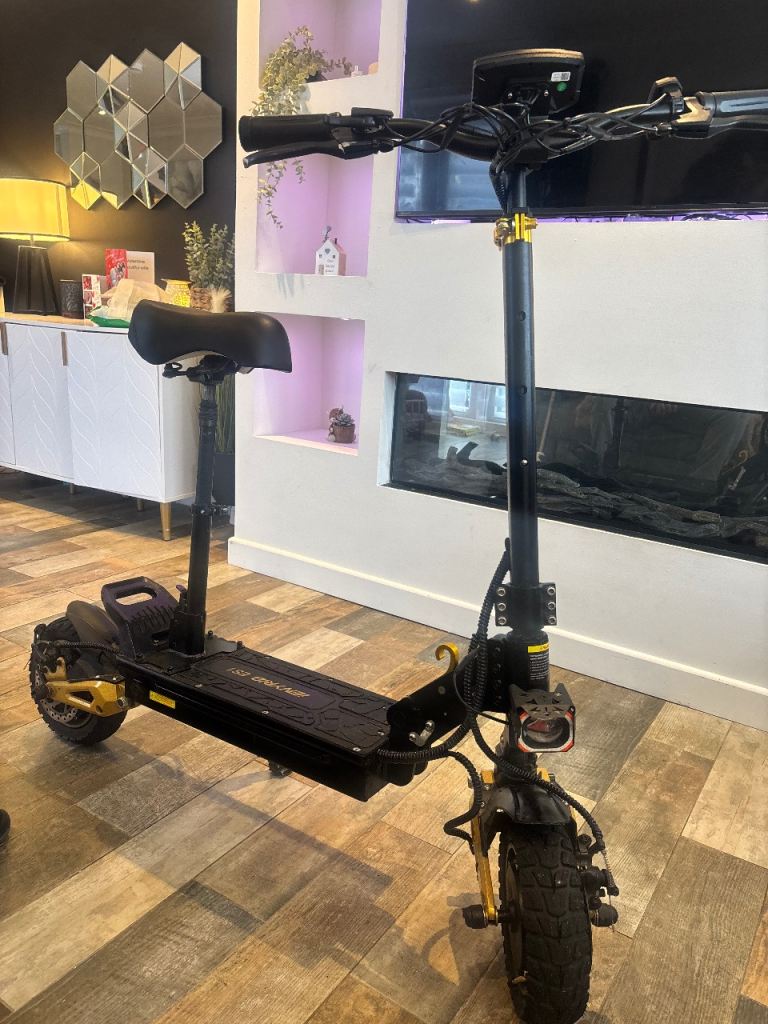 ¡ENYRID ES1 2400W Dual Motor Off-Road Electric Scooter & seat- Nearly New