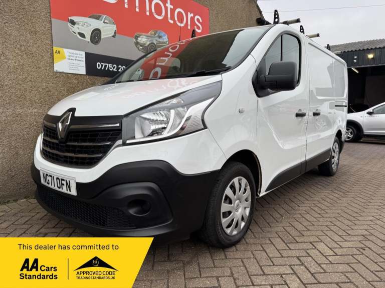  Renault Trafic 2.0 dCi ENERGY 28 Business+ SWB Standard Roof Euro 6 (s/s) 5dr Diesel Manual