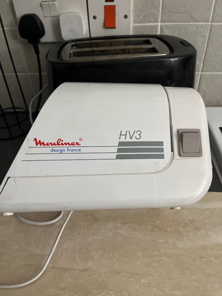 Moulinex food processor … never used …absolute bargain!