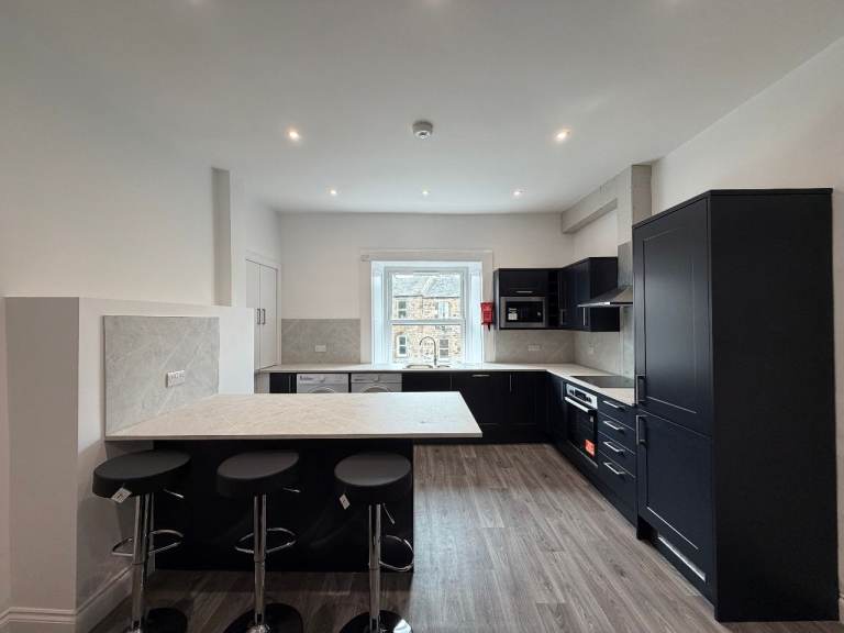 3-Bed HMO (newly renovated) - Summerhall Square, EH9 1QD - 5 minute walk to University of Edinburgh