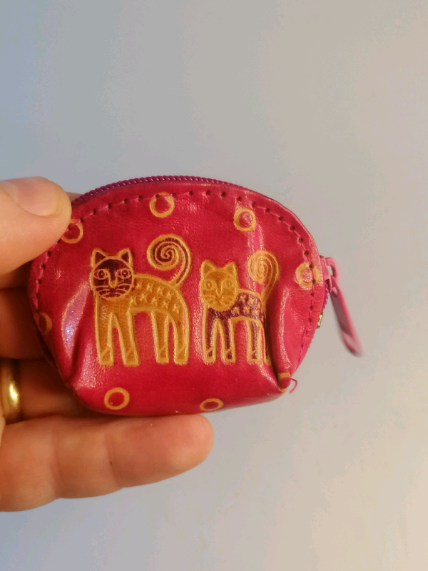 2 cats vintage coins pocket wallet. 
