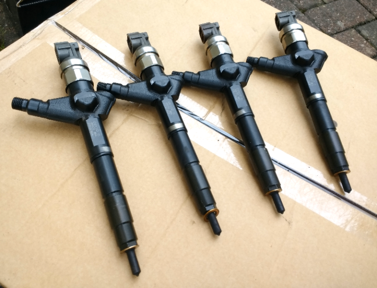 Nissan Primera P12 2.2 dci Diesel Fuel Injectors AW4 AW400 Denso Parts Spares