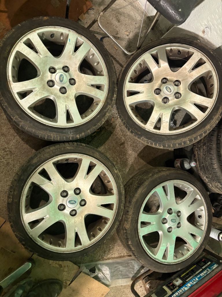 Range Rover Sport Alloys 19” inch & adapters to fit BMW / Renault Trafic / Vivaro / Primistar