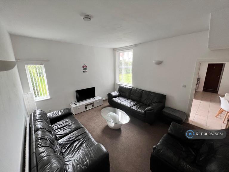 1 bedroom in Station Road, Ormskirk, L39 (#2676051)