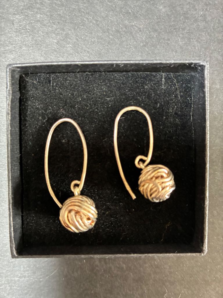 NEW Silver drop earrings 