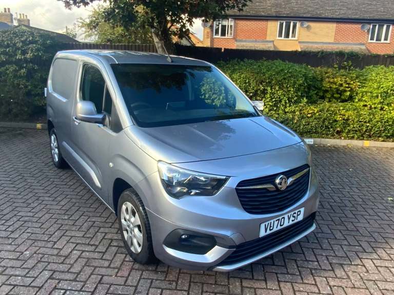 2020 Vauxhall Combo 2000 1.5 Turbo D 100ps H1 LE NAV Van PANEL VAN Diesel Manual