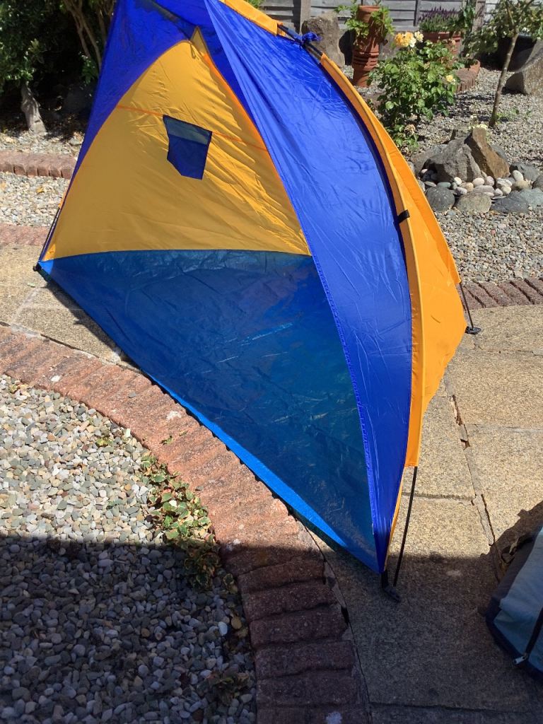 Beach tent