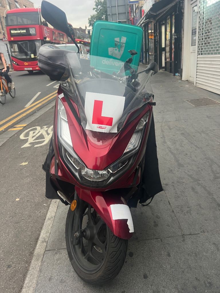 Honda, PCX, 2022, 125 (cc)