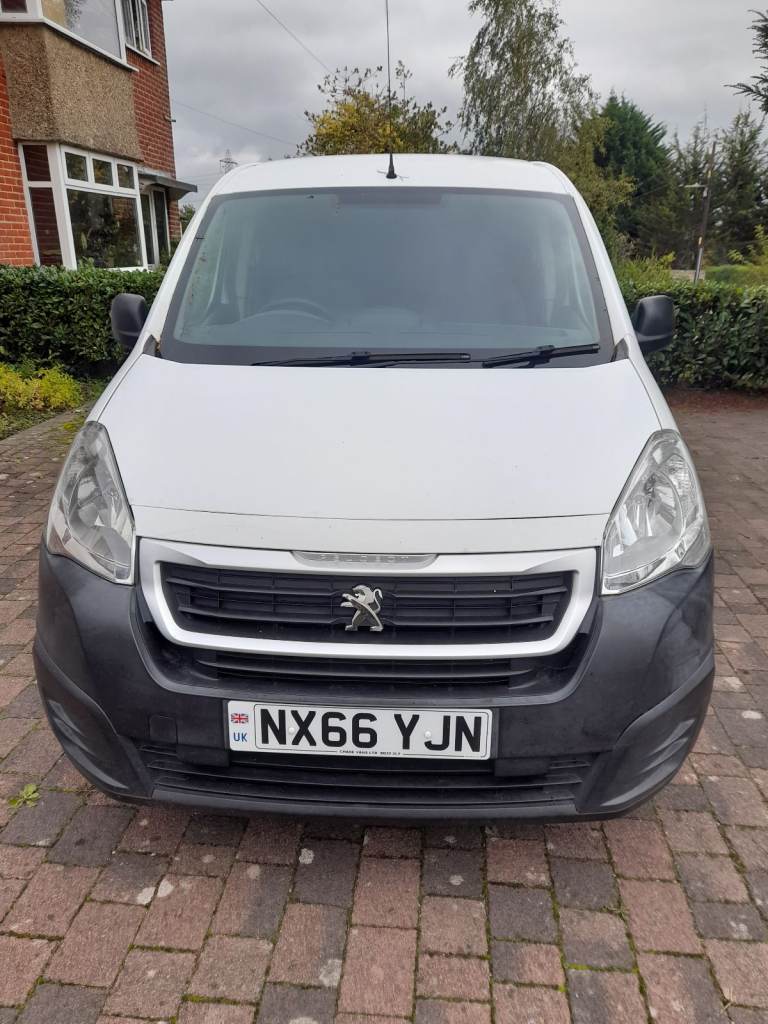 Peugeot Partner Van