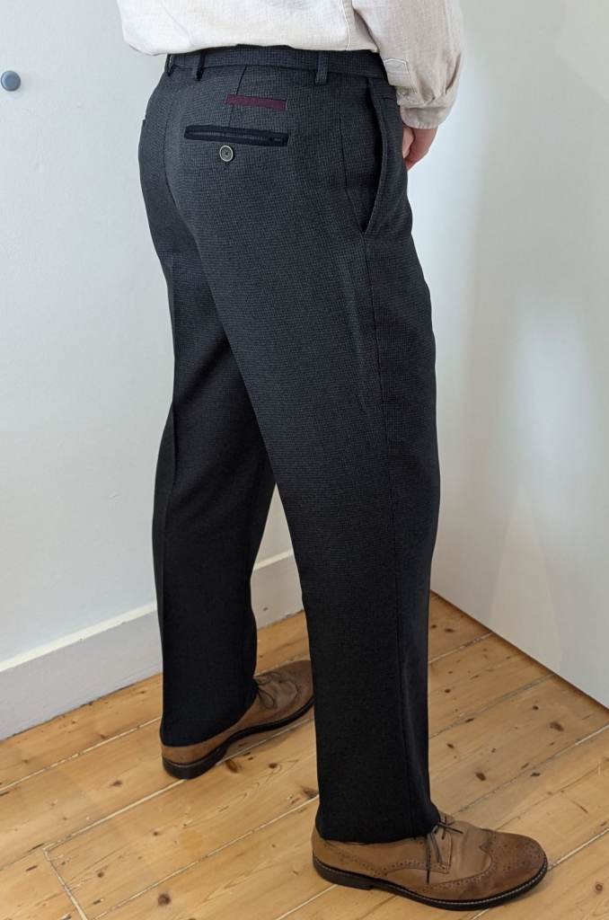 Men's suit from Next. Good as new. Jacket 38S trousers 32R