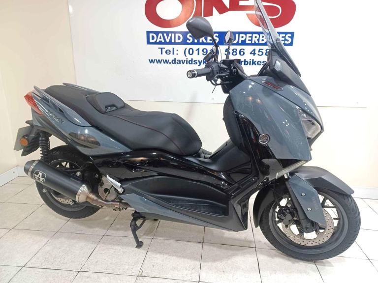 Yamaha X-Max 300 TECH MAX   22-REG ONLY 5608 MILES   £3999.OTR