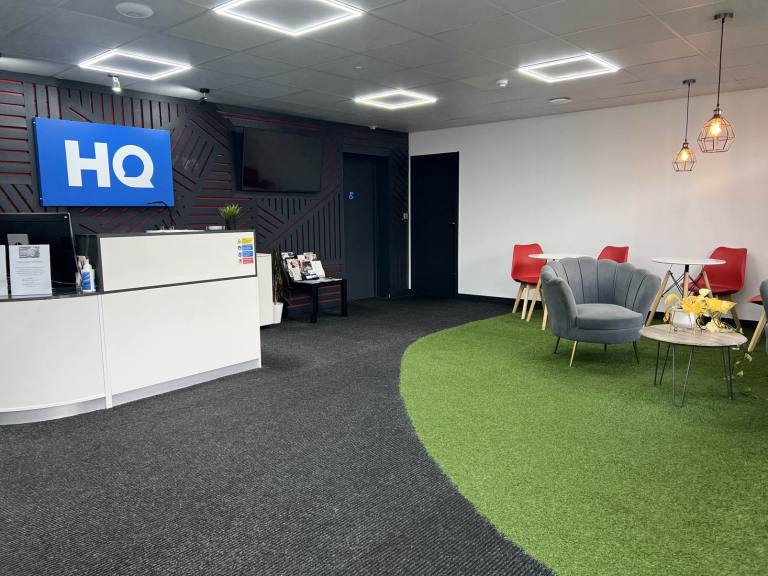 Leeds - LS28 6LE \ Coworking Membership with Access to Any Available Desk