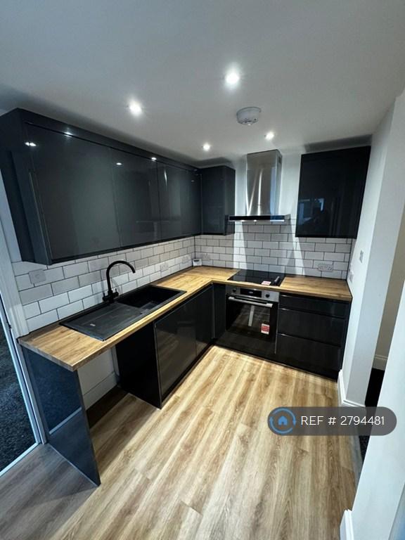 1 bedroom flat in Pasley St, Plymouth, PL2 (1 bed) (#2794481)