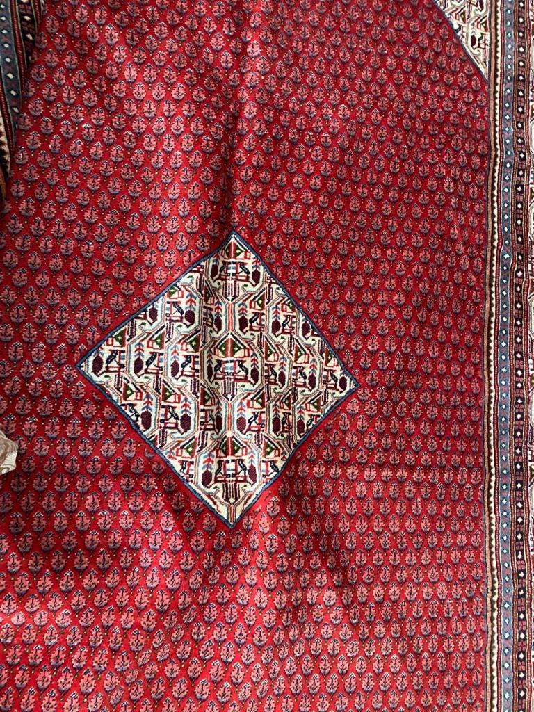 Authentic Handmade Middle Eastern Oriental Carpet/Rug