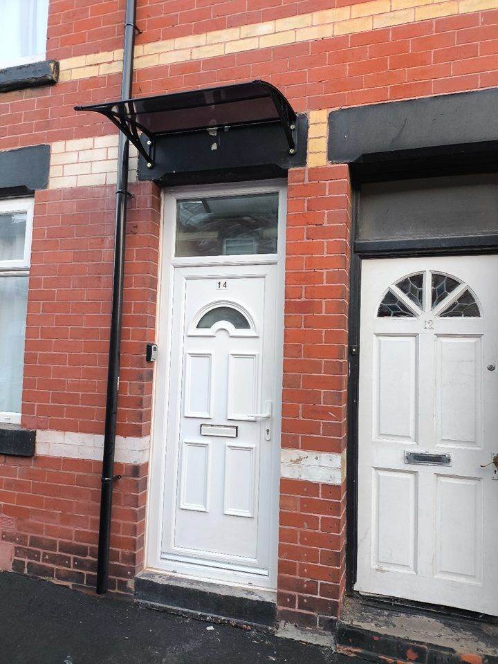 To Let – Spacious Two-Bedroom Terraced Home | £1,100 PCM 14 Madison Street, Manchester, M18 8SD