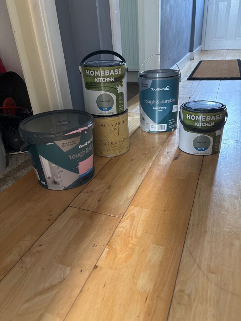Full tins paint 