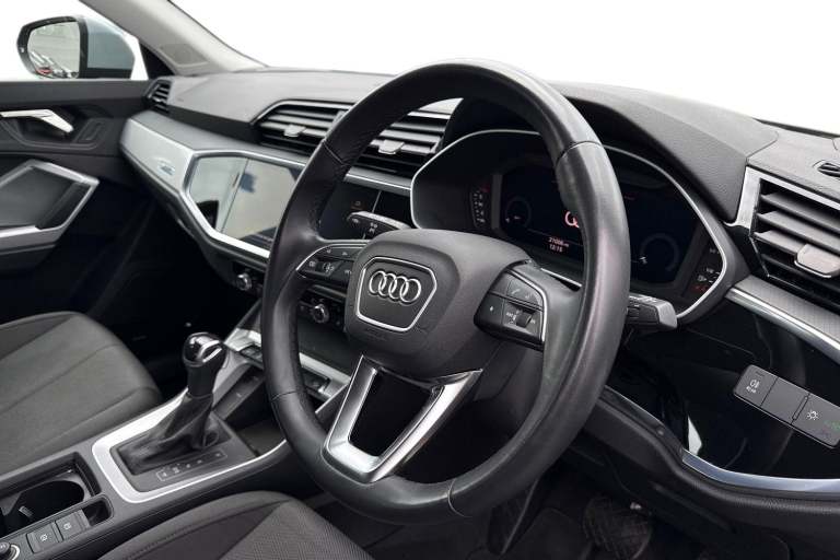 2023 Audi Q3 Technik 35 TFSI  150 PS S tronic SUV PETROL Automatic