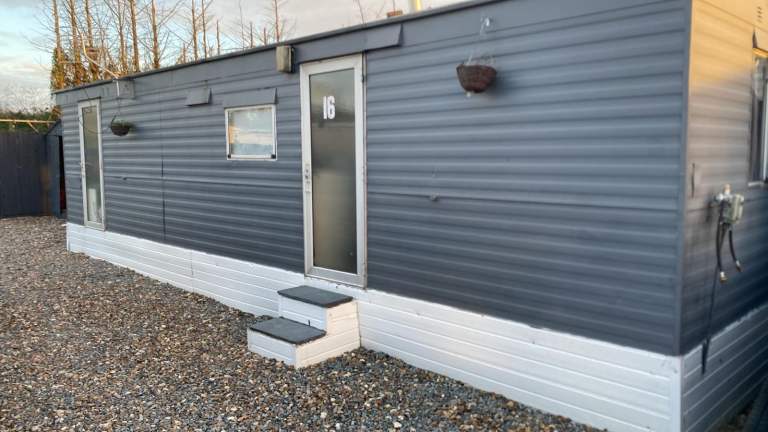 2 bedroom caravan to rent mobile 