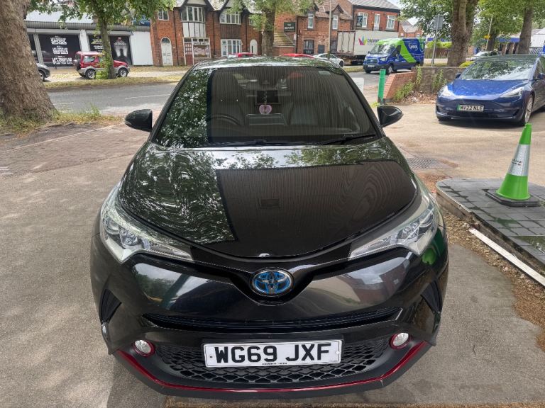 2019- Toyota C-HR