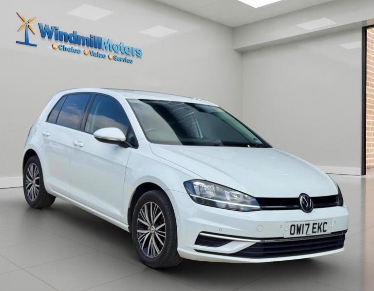 2017 Volkswagen Golf 1.6 TDI BlueMotion Tech SE Nav Euro 6 (s/s) 5dr HATCHBACK Diesel Manual