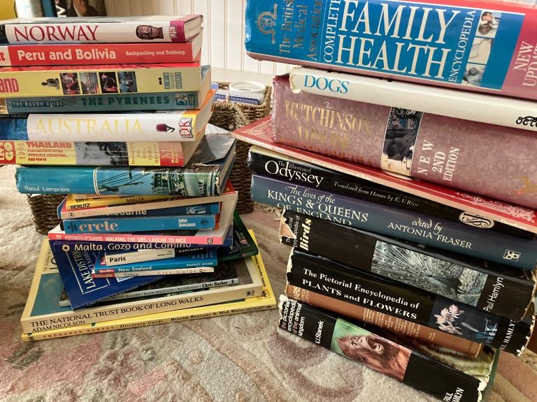 Selection of Travel books and Reference/Encyclopaedic books 