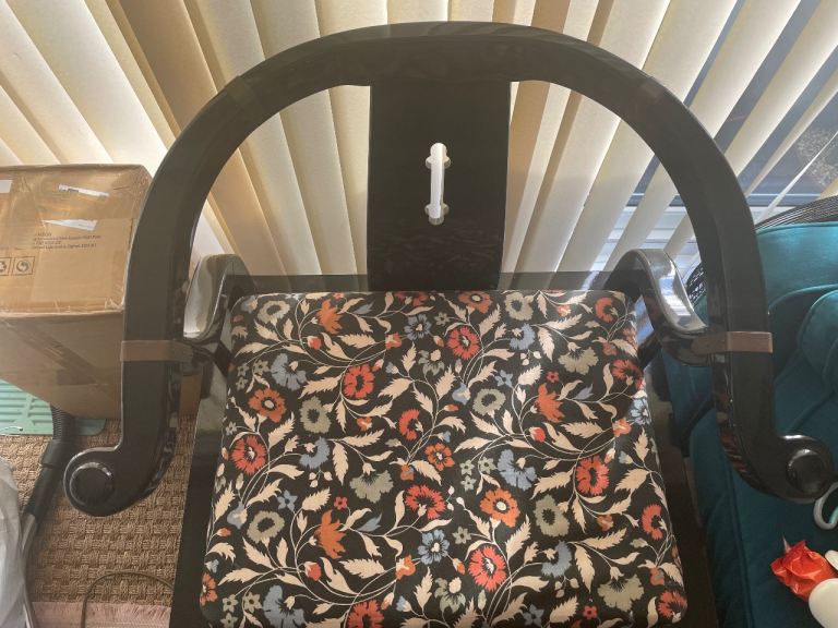 Black lacquered Chinese chair