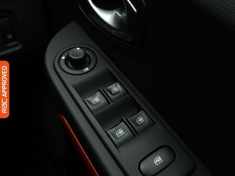 2016 Renault Clio 1.6 TCe Renaultsport Nav Lux Hatchback 5dr Petrol Auto Euro 6 (200 ps) Hatchbac...