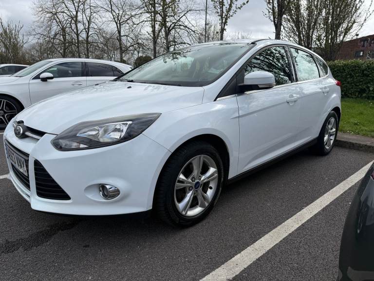Ford, FOCUS, Hatchback, 2013, Manual, 998 (cc), 5 doors
