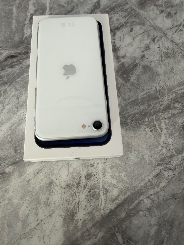 Apple iPhone SE 2nd Generation 64GB Unlocked