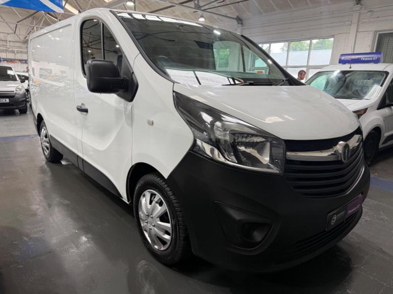 Vauxhall Vivaro 1.6 CDTi 2700 L1 H1 Euro 6 5dr Diesel Manual