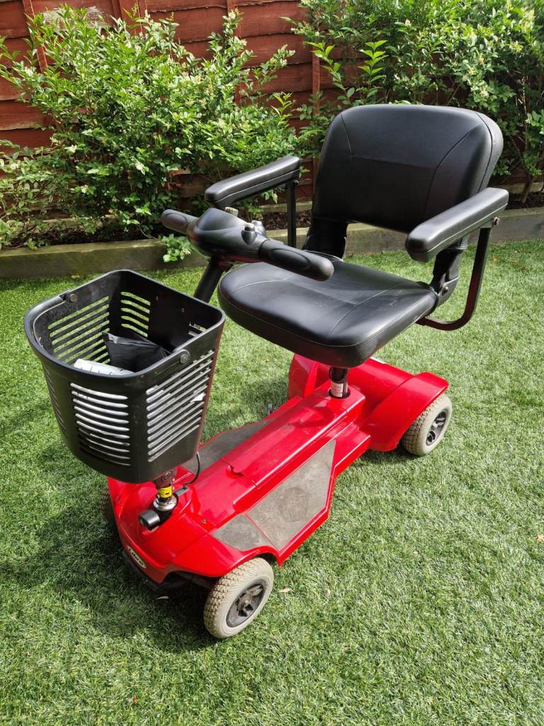 Libre Red Mobility Scooter with Basket – Good Condition