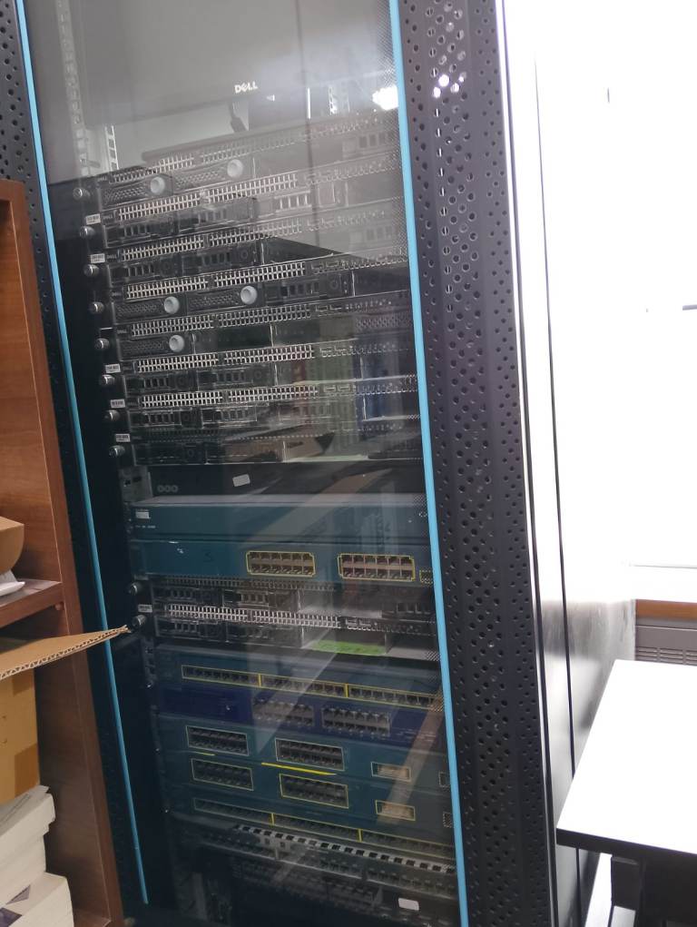URGENT SALE – Premium Server Rack Setup | Excellent Condition
