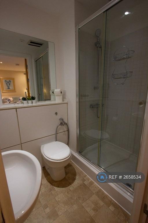 2 bedroom flat in Ridingate House, Canterbury, CT1 (2 bed) (#2658534)