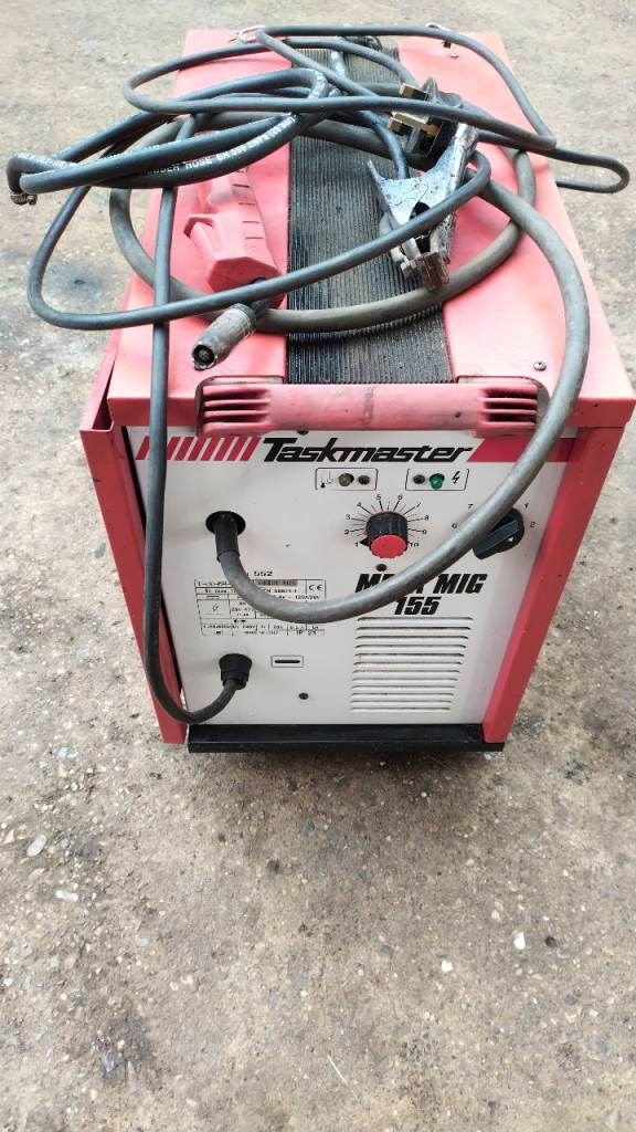 taskmaster 155 amp mega mig welder G.W.O .6 .8 wire car repairs welding van