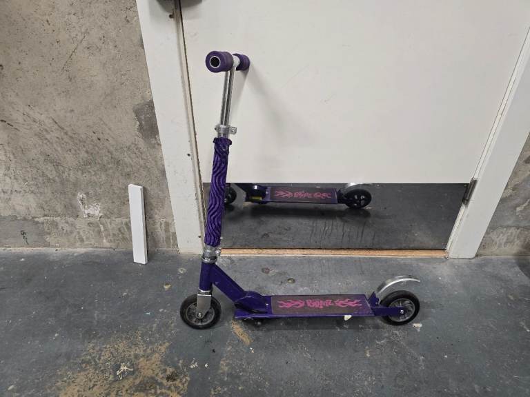 Kids Folding Scooter – Purple – FREE – Walthamstow