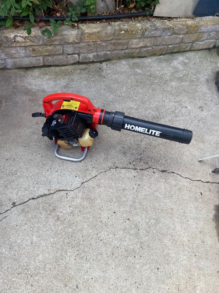 Petrol blower can be seen working working £40 no offers 