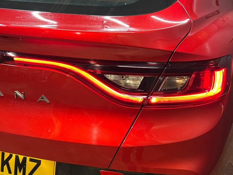 2022 Renault Arkana 1.3 TCe MHEV Iconic EDC 2WD Euro 6 (s/s) 5dr COUPE Petrol Automatic